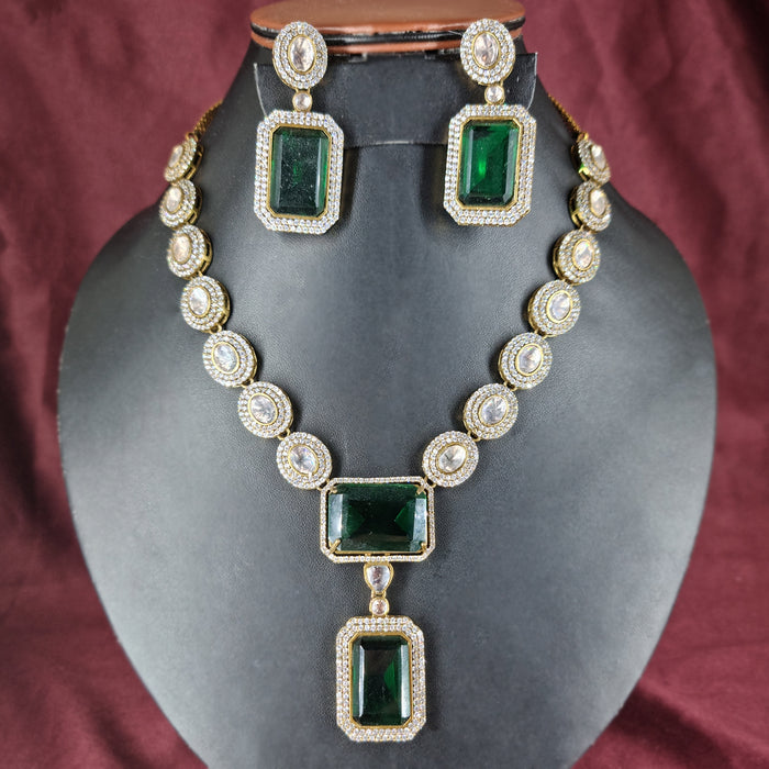 Beautiful Emerald and Zircon Stones Studded Women's Jewellery Set