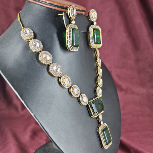 Beautiful Emerald and Zircon Stones Studded Women's Jewellery Set