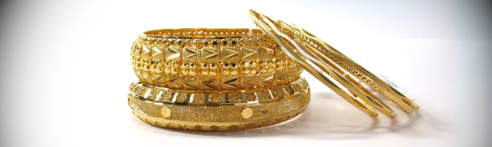 Diverse Bangle Collections for Every Gender