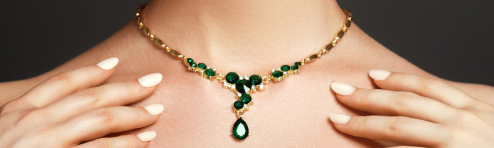 Latest Emerald Necklaces