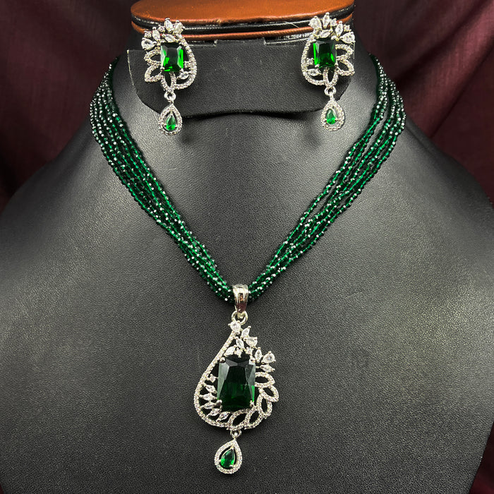 Beautiful Green Beads Garland Necklace & Earrings Set