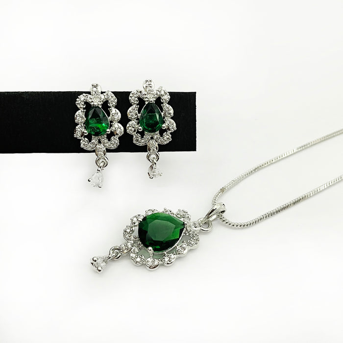 Majestic Emerald Necklace & Earrings Gift For Girls & Women